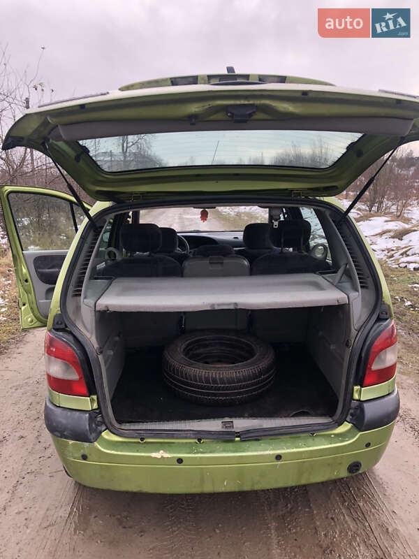 Мінівен Renault Scenic 2002 в Перемишлянах