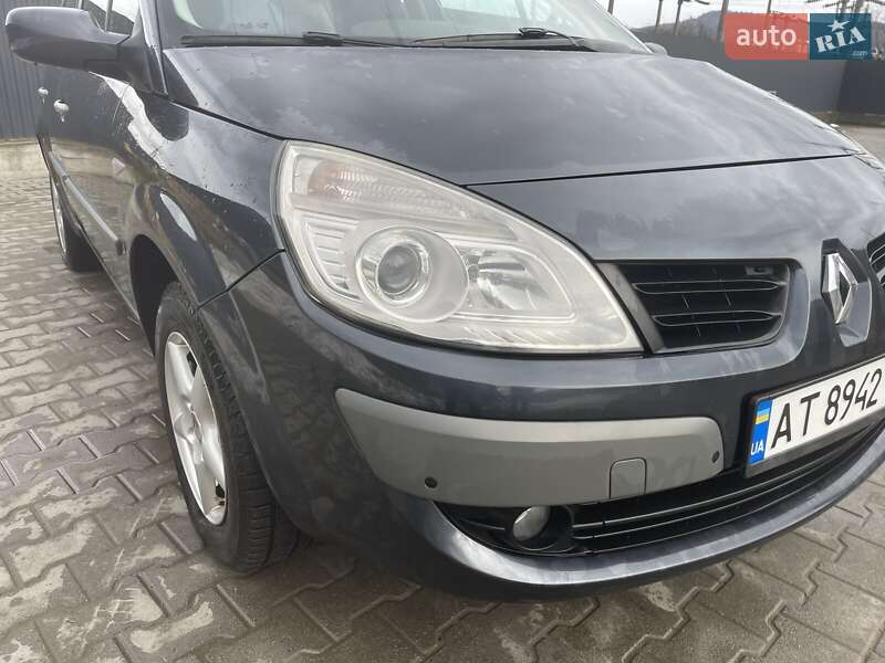 Минивэн Renault Scenic 2008 в Стрые