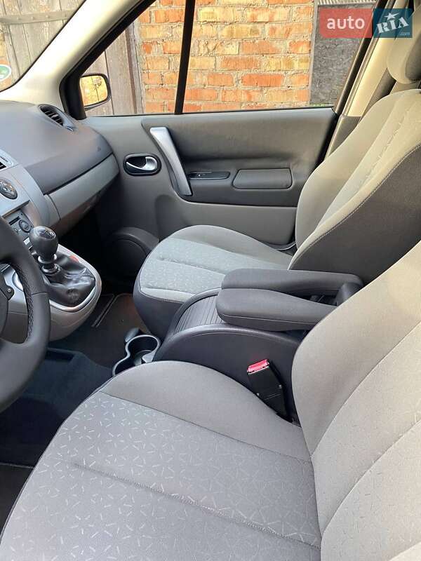 Минивэн Renault Scenic 2007 в Кривом Роге