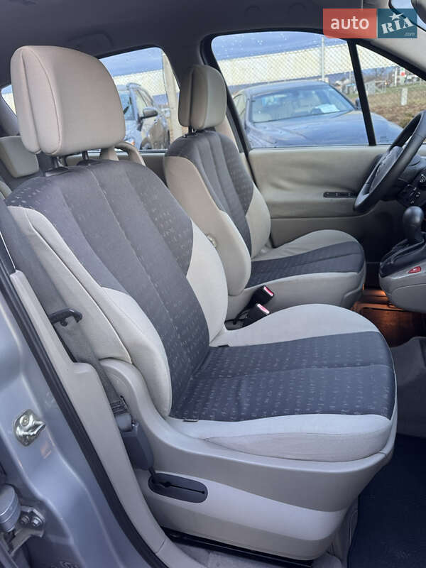 Минивэн Renault Scenic 2005 в Виноградове