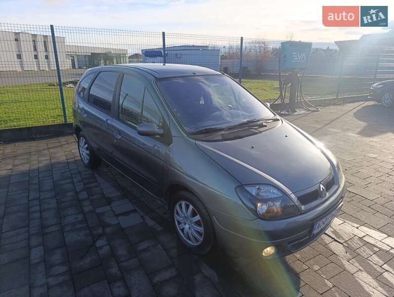 Минивэн Renault Scenic 2000 в Ужгороде