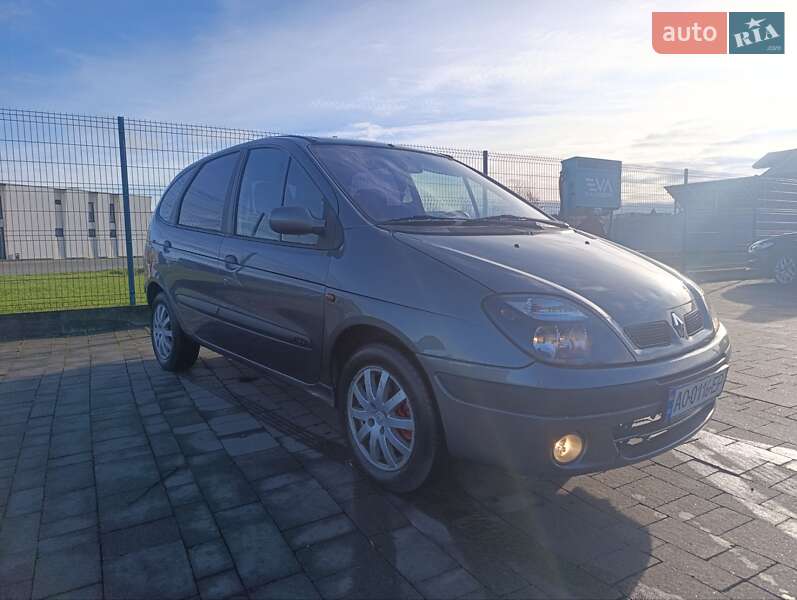 Минивэн Renault Scenic 2000 в Ужгороде