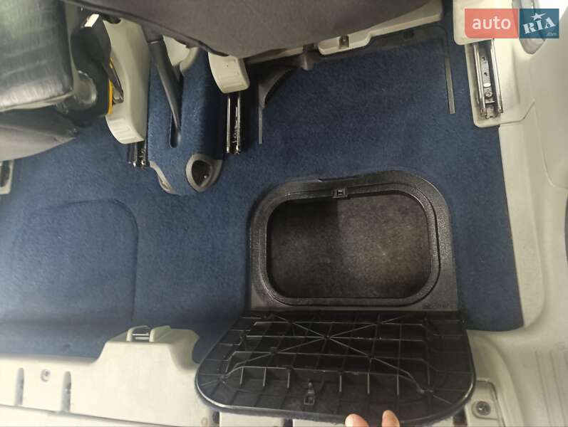 Минивэн Renault Scenic 2000 в Ужгороде