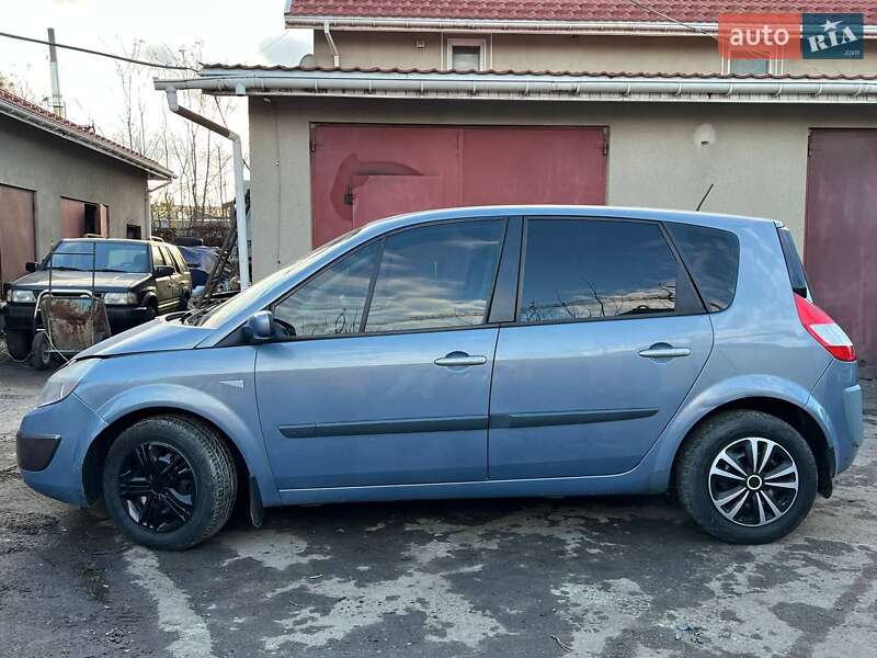 Мінівен Renault Scenic 2005 в Києві