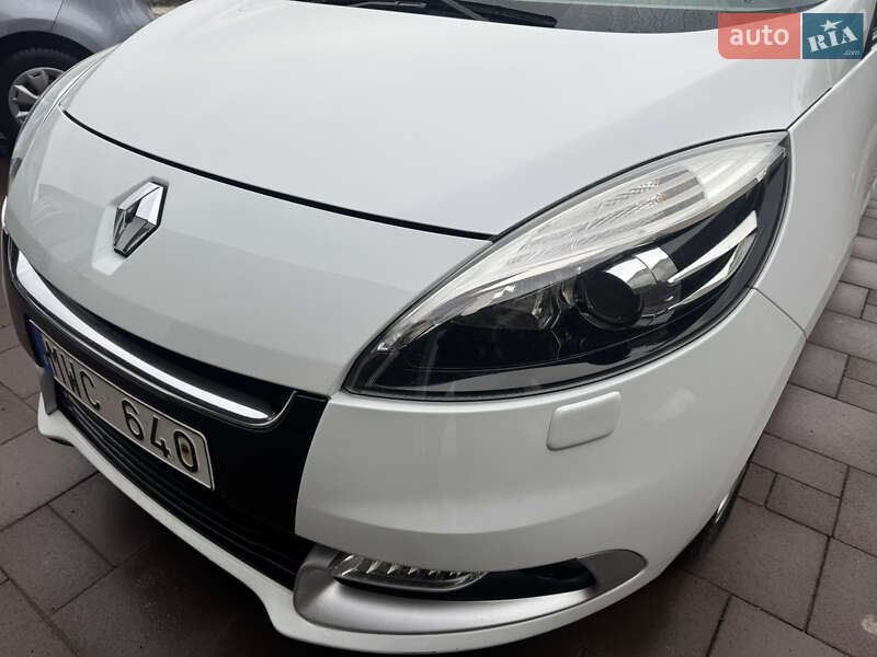 Мінівен Renault Scenic 2012 в Радивиліві