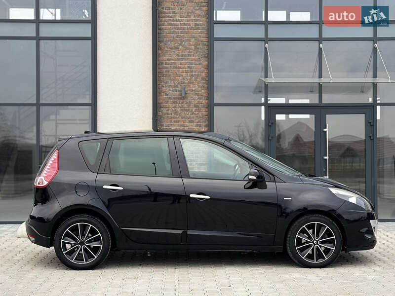 Мінівен Renault Scenic 2011 в Тернополі