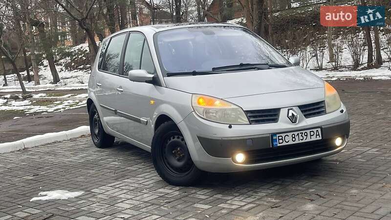 Минивэн Renault Scenic 2005 в Дрогобыче
