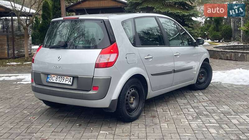 Минивэн Renault Scenic 2005 в Дрогобыче