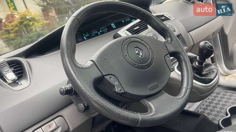 Минивэн Renault Scenic 2005 в Дрогобыче