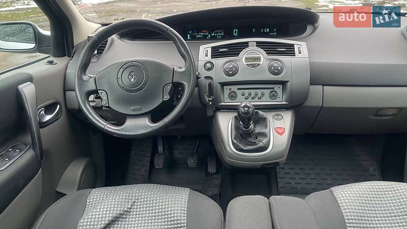 Минивэн Renault Scenic 2005 в Дрогобыче