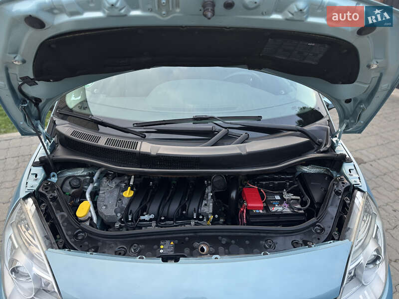 Мінівен Renault Scenic 2007 в Луцьку