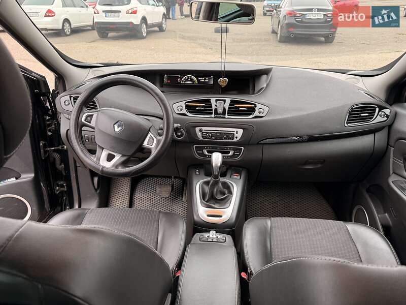 Минивэн Renault Scenic 2012 в Одессе