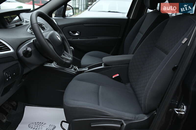 Мінівен Renault Scenic 2009 в Бердичеві фото 18 Мінівен Renault Scenic 2009 в Бердичеві