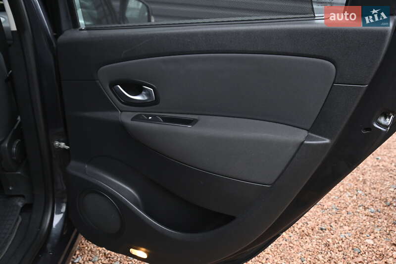 Мінівен Renault Scenic 2009 в Бердичеві фото 30 Мінівен Renault Scenic 2009 в Бердичеві