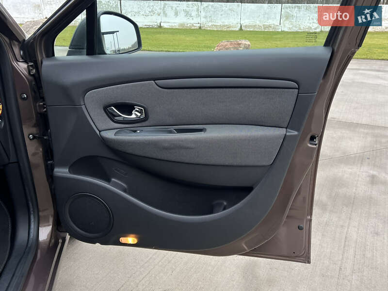 Минивэн Renault Scenic 2011 в Луцке фото 111 Минивэн Renault Scenic 2011 в Луцке