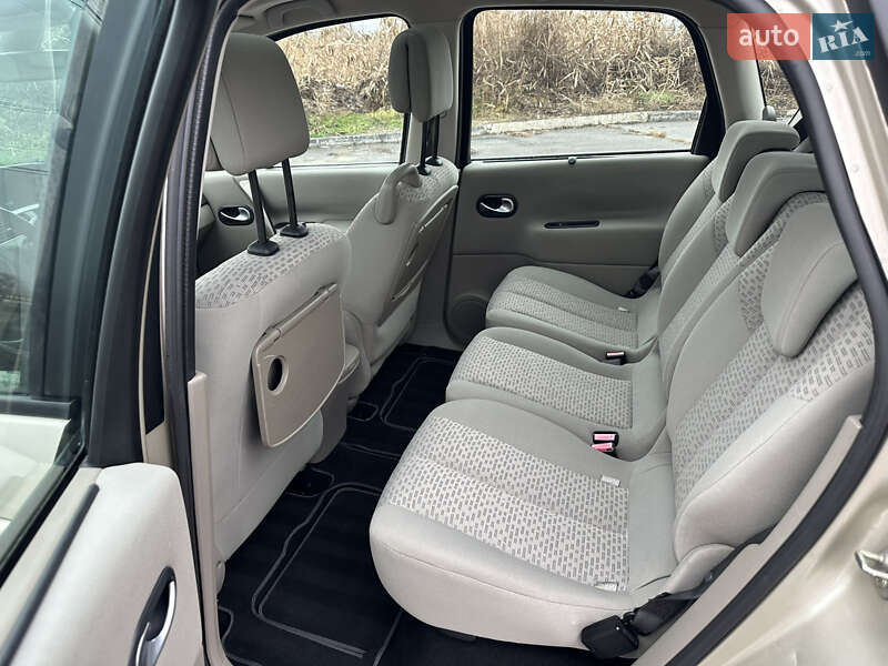 Минивэн Renault Scenic 2006 в Харькове