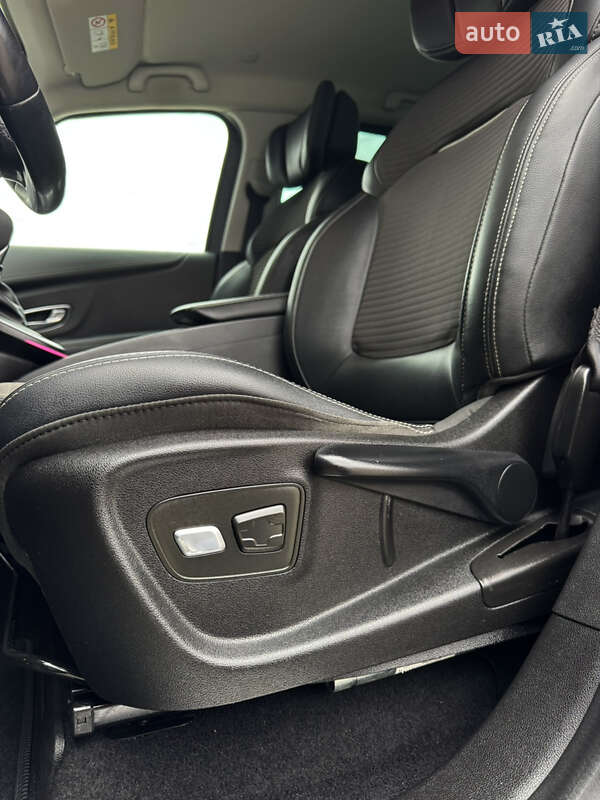 Минивэн Renault Scenic 2016 в Луцке