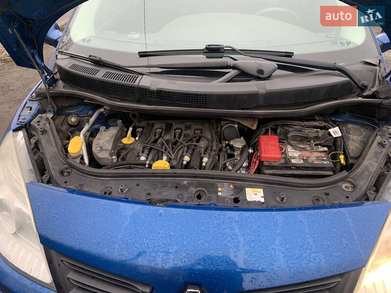 Мінівен Renault Scenic 2007 в Луцьку