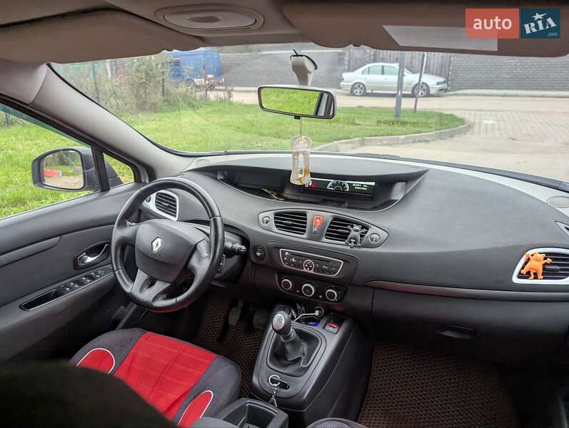 Мінівен Renault Scenic 2010 в Житомирі