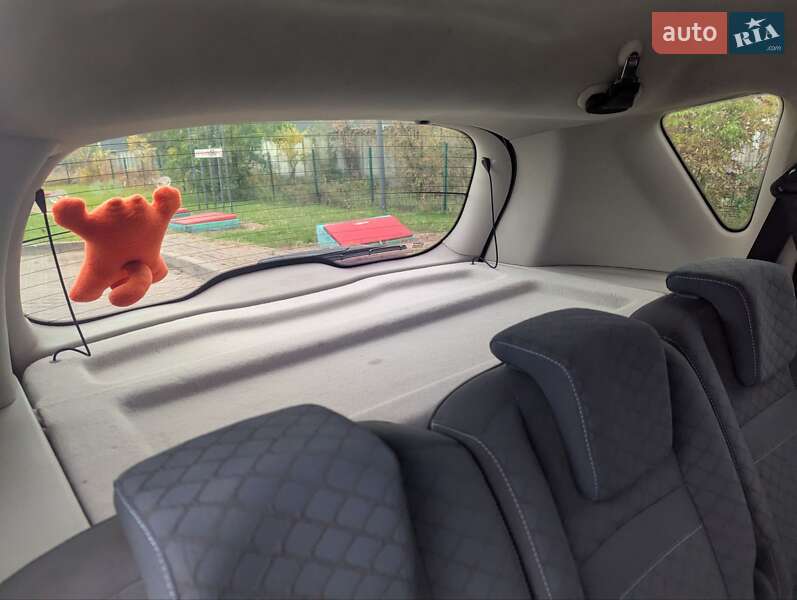 Мінівен Renault Scenic 2010 в Житомирі