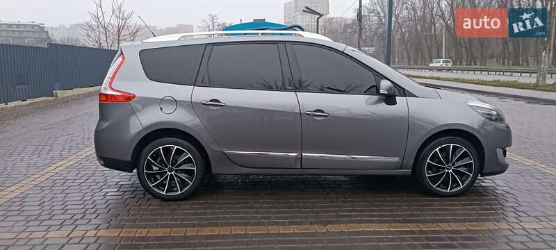 Мінівен Renault Scenic 2013 в Дніпрі