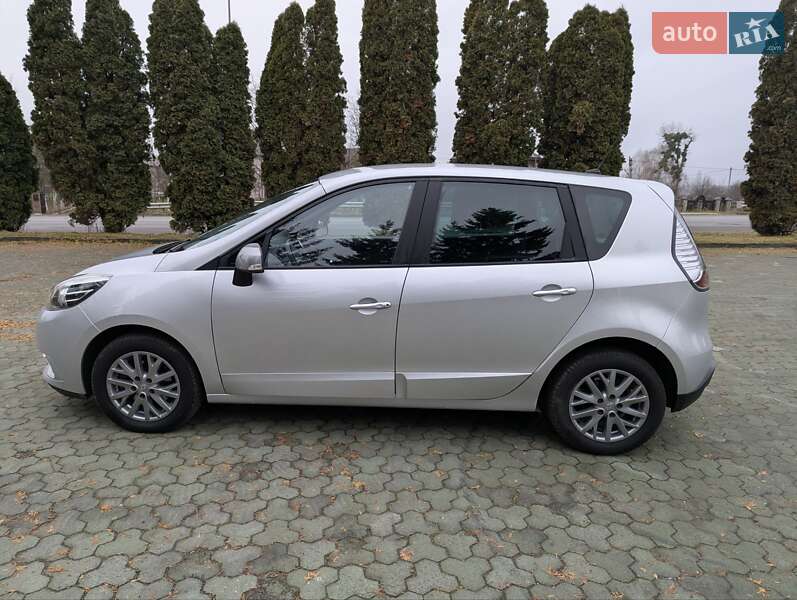 Минивэн Renault Scenic 2014 в Дубно