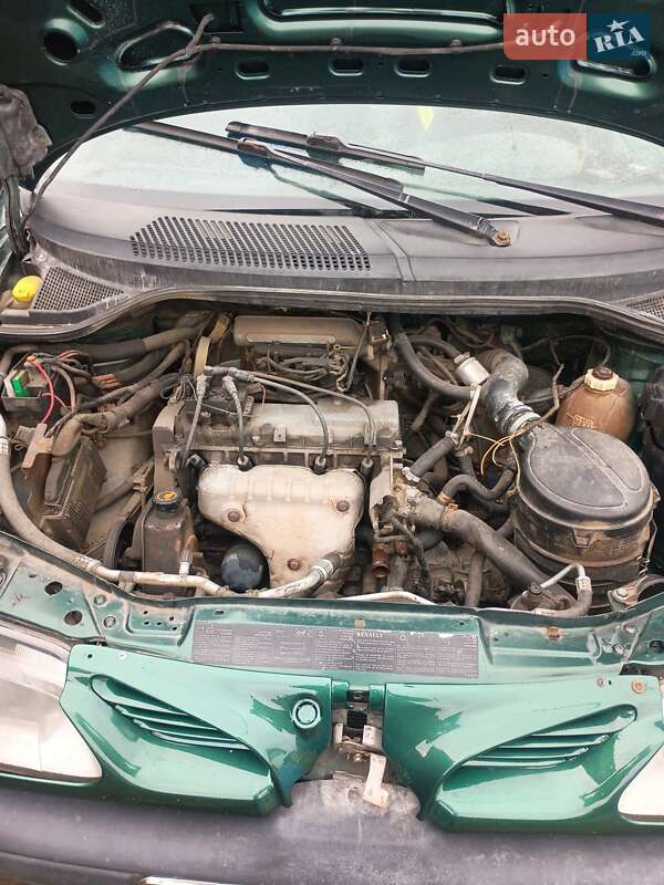 Мінівен Renault Scenic 1999 в Чернівцях