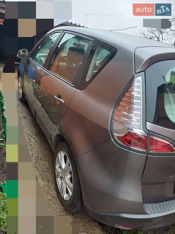 Мінівен Renault Scenic 2012 в Сумах