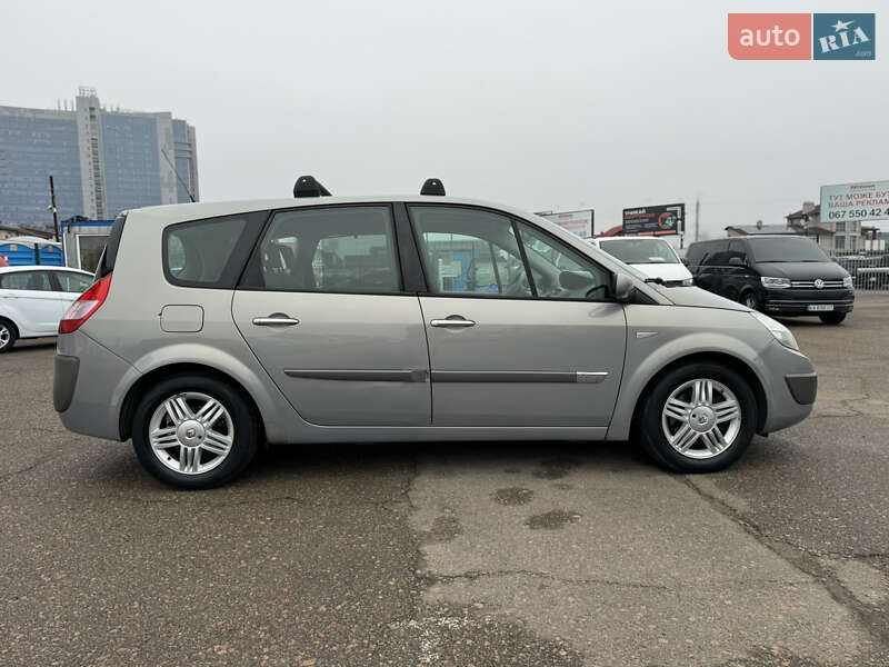 Мінівен Renault Scenic 2004 в Києві