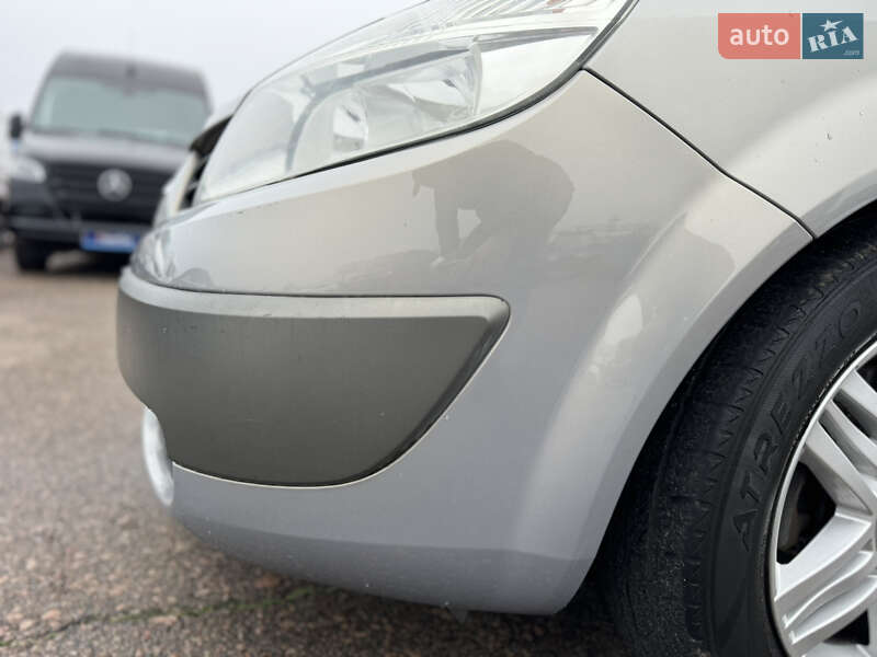 Мінівен Renault Scenic 2004 в Києві