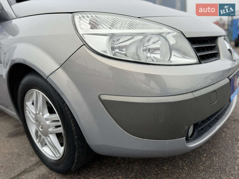 Мінівен Renault Scenic 2004 в Києві