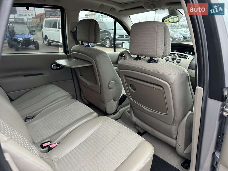 Мінівен Renault Scenic 2004 в Києві