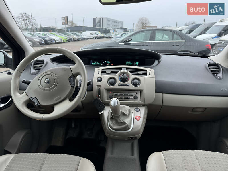 Мінівен Renault Scenic 2004 в Києві