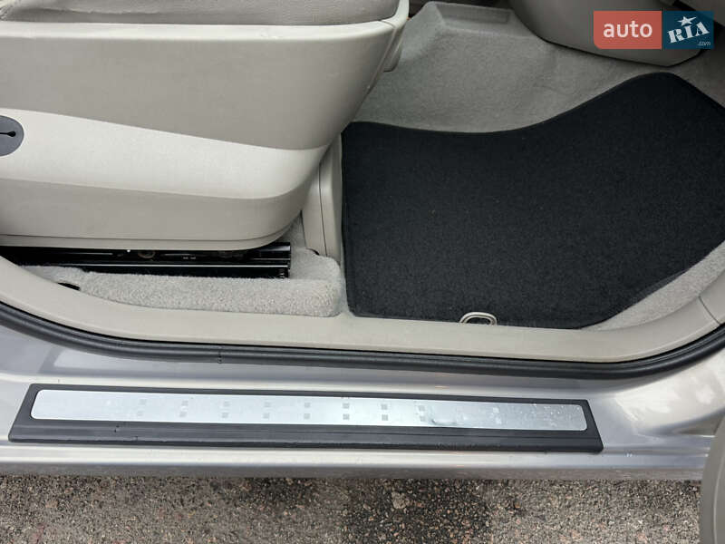 Мінівен Renault Scenic 2004 в Києві