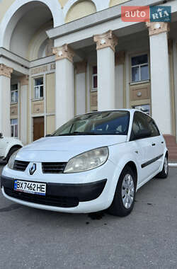Минивэн Renault Scenic 2006 в Чернигове