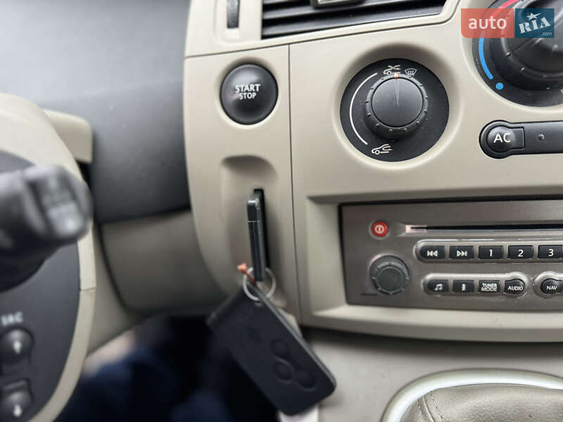 Мінівен Renault Scenic 2004 в Києві