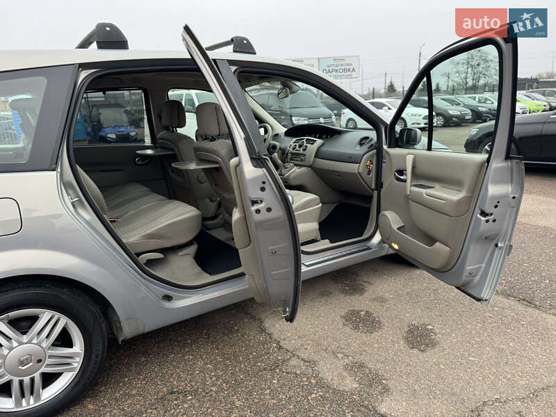 Мінівен Renault Scenic 2004 в Києві