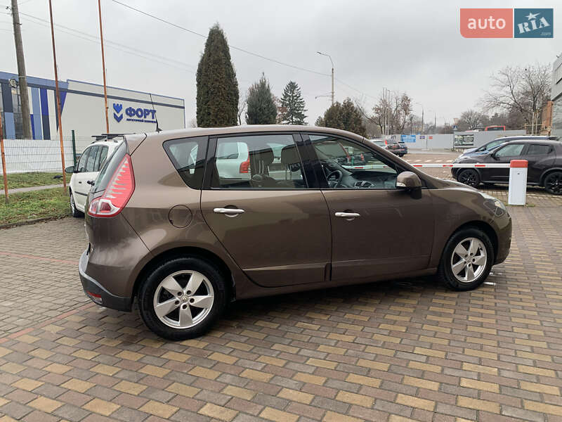 Минивэн Renault Scenic 2011 в Ровно фото 7 Минивэн Renault Scenic 2011 в Ровно