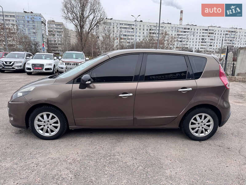 Минивэн Renault Scenic 2011 в Запорожье фото 4 Минивэн Renault Scenic 2011 в Запорожье