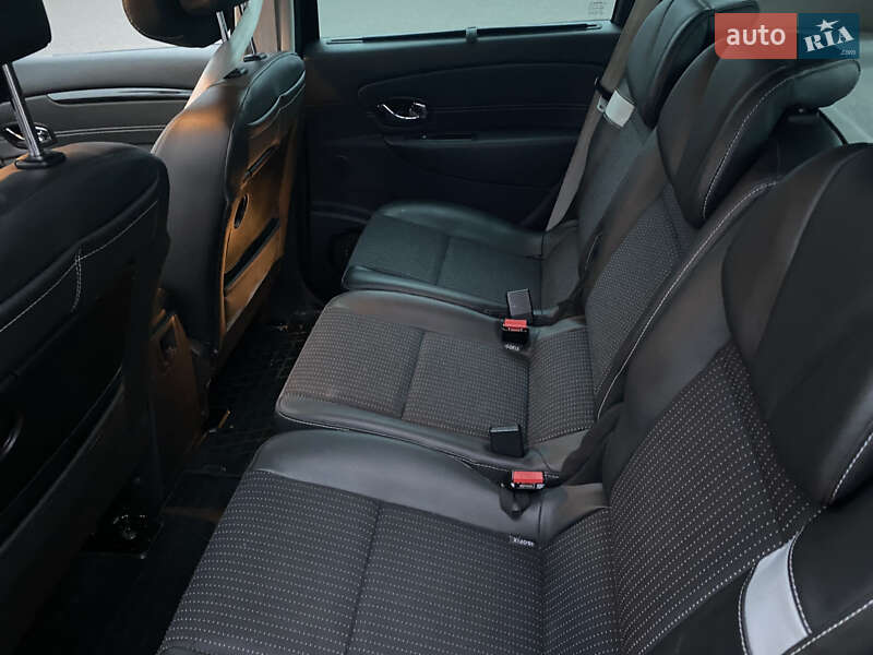 Минивэн Renault Scenic 2013 в Ковеле