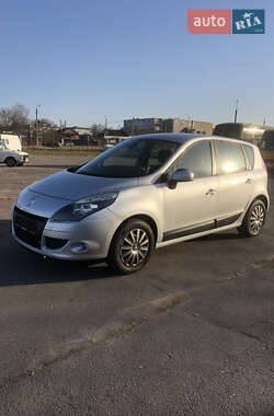Мінівен Renault Scenic 2010 в Луцьку