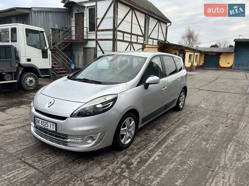 Мінівен Renault Scenic 2013 в Рівному фото Мінівен Renault Scenic 2013 в Рівному