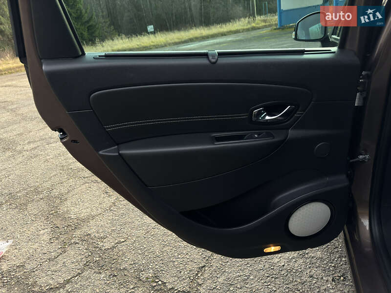 Минивэн Renault Scenic 2015 в Моршине