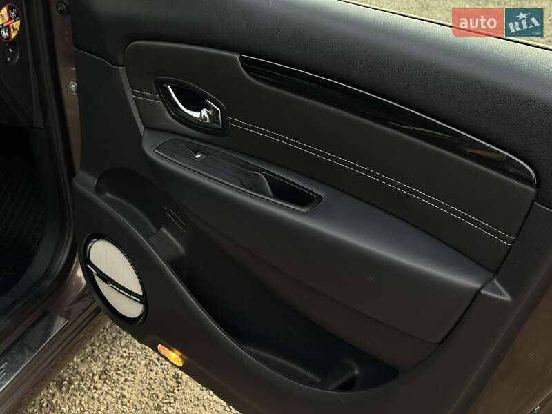 Минивэн Renault Scenic 2015 в Моршине