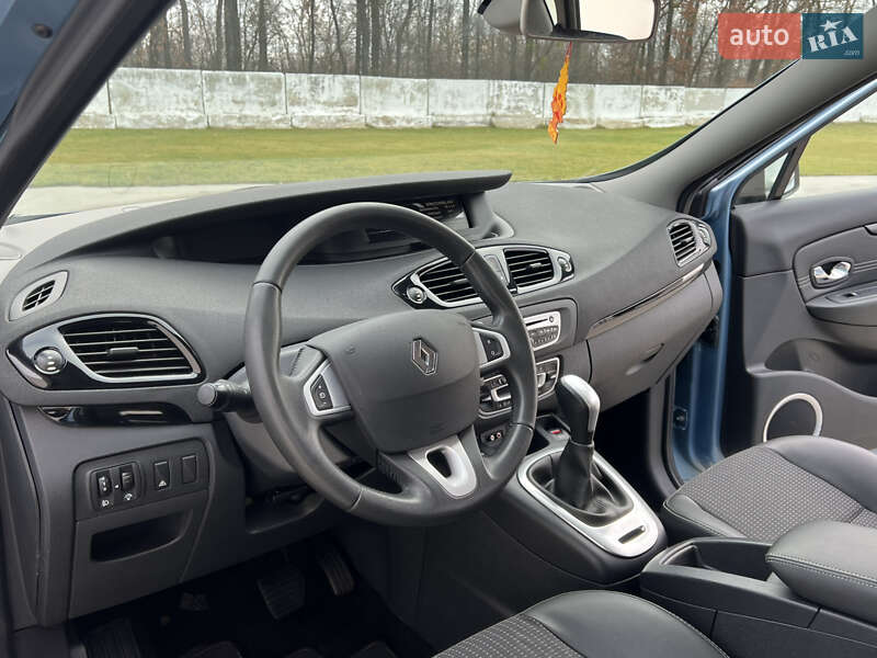 Минивэн Renault Scenic 2011 в Луцке