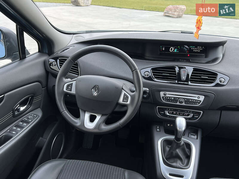Минивэн Renault Scenic 2011 в Луцке