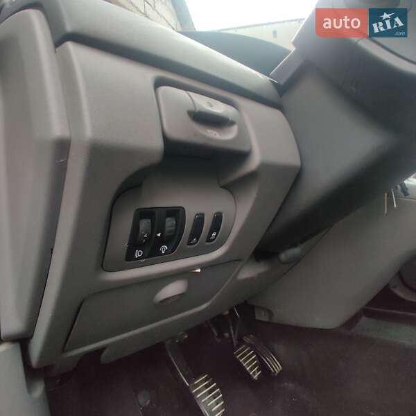 Минивэн Renault Scenic 2005 в Львове фото 14 Минивэн Renault Scenic 2005 в Львове