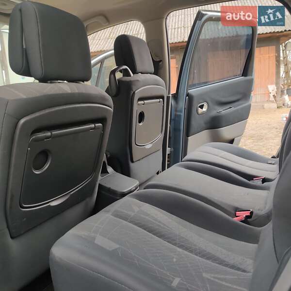 Минивэн Renault Scenic 2005 в Львове фото 18 Минивэн Renault Scenic 2005 в Львове