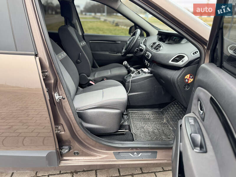 Минивэн Renault Scenic 2013 в Львове фото 44 Минивэн Renault Scenic 2013 в Львове