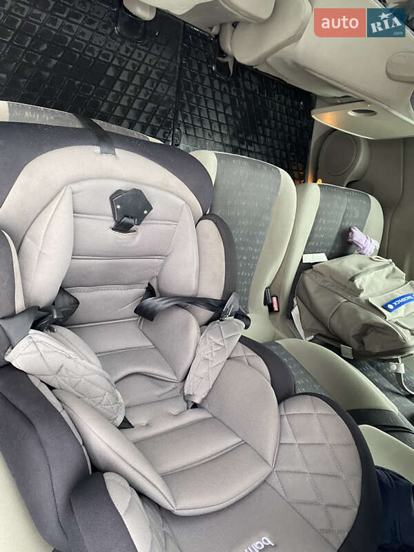 Мінівен Renault Scenic 2005 в Чернівцях